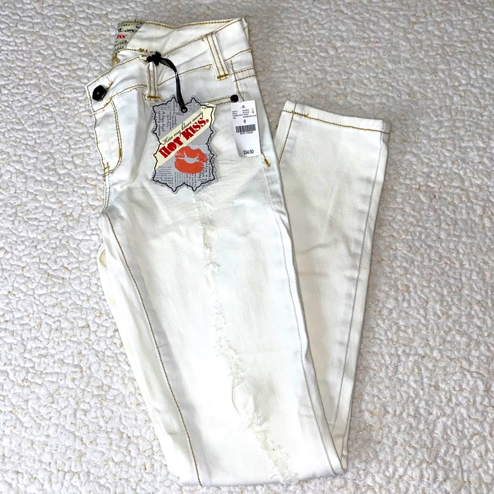 Hot Kiss Skinny White Jeans - Picture 2 of 11